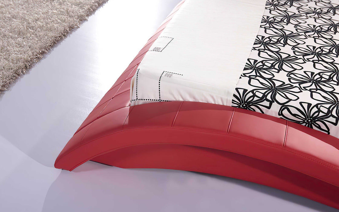 (Custom Order) Jubilee Furniture - Verdandi Curved Modern Leather Platform Bed