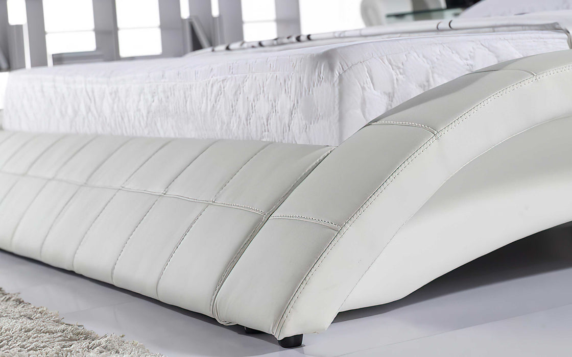 (Custom Order) Jubilee Furniture - Verdandi Curved Modern Leather Platform Bed