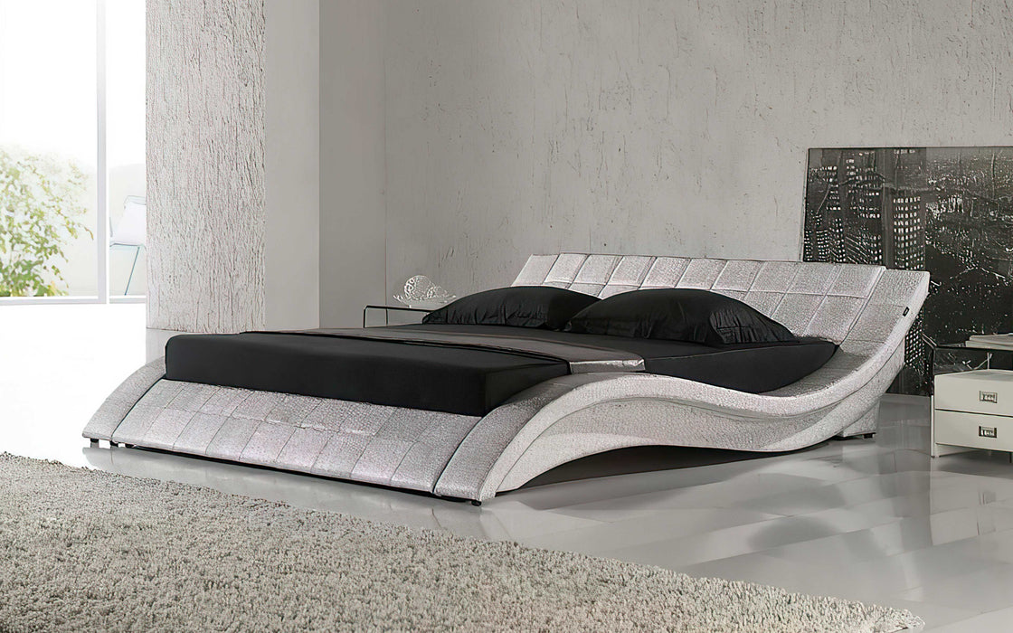 (Custom Order) Jubilee Furniture - Verdandi Curved Modern Leather Platform Bed