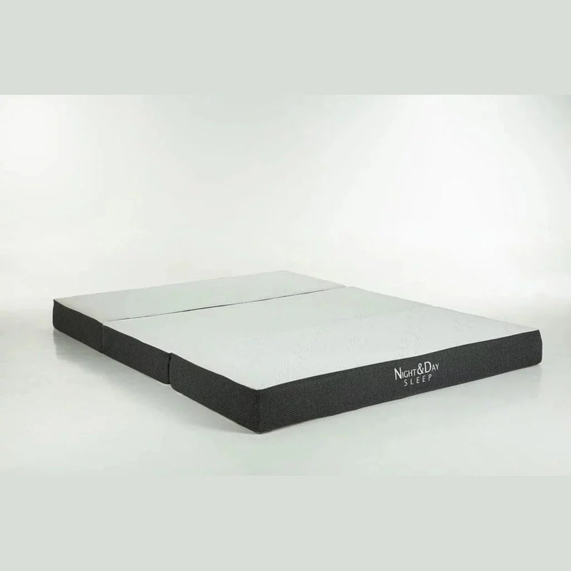 Night and Day Furniture - Queen Hybrid Memory Foam/Pocket Coil Tri-Fold Mattress