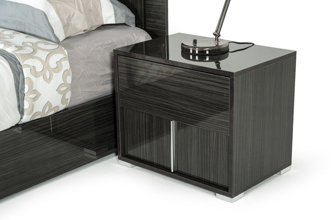 Jubilee Furniture - Axman Italian Modern Grey Bedroom Set