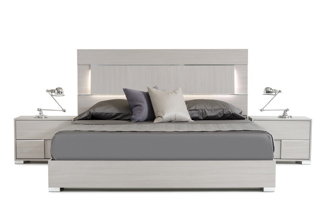 (Custom Order) Jubilee Furniture - Modrest Izaan Italian Modern Grey Bed