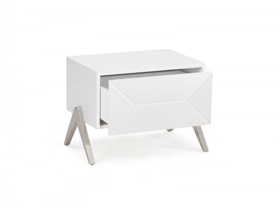 Jubilee Furniture - Cath Modern White Bedroom Set